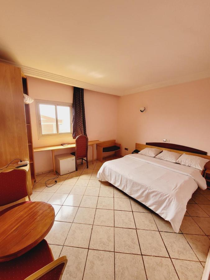 Hotel Altitel 바푸삼 외부 사진