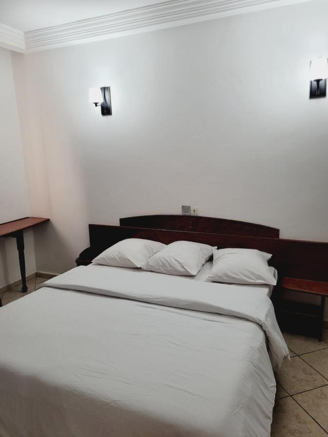 Hotel Altitel 바푸삼 외부 사진