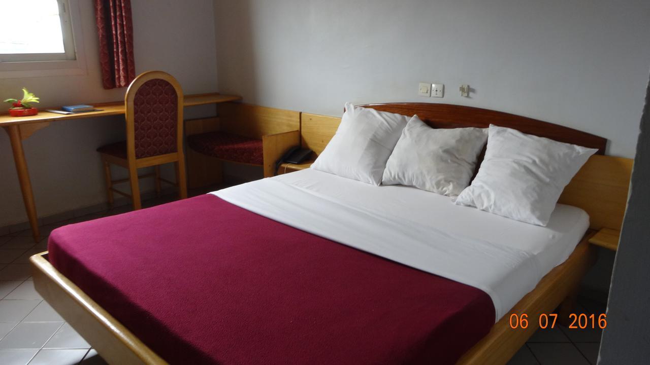 Hotel Altitel 바푸삼 외부 사진
