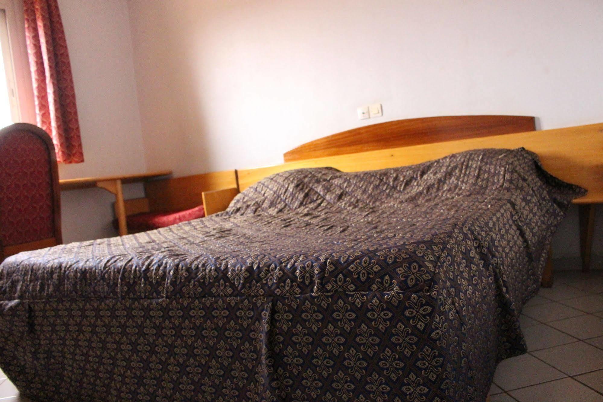 Hotel Altitel 바푸삼 외부 사진